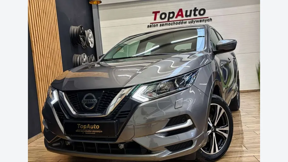 NISSAN Qashqai -