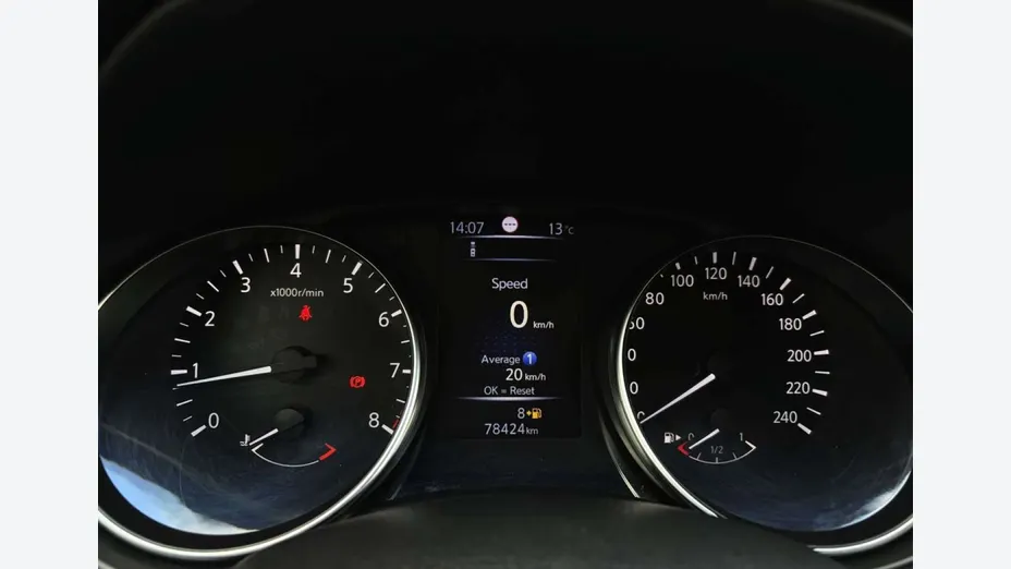 NISSAN Qashqai -