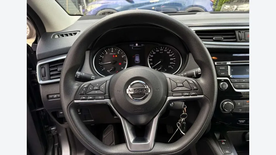 NISSAN Qashqai -