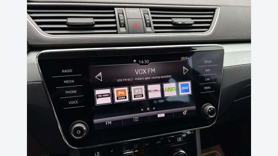 SKODA Superb -