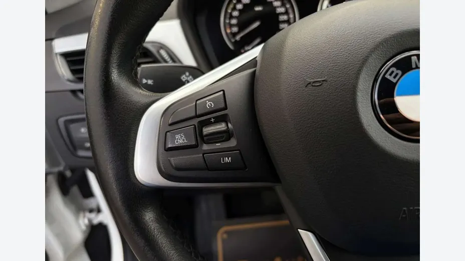 BMW X1 -