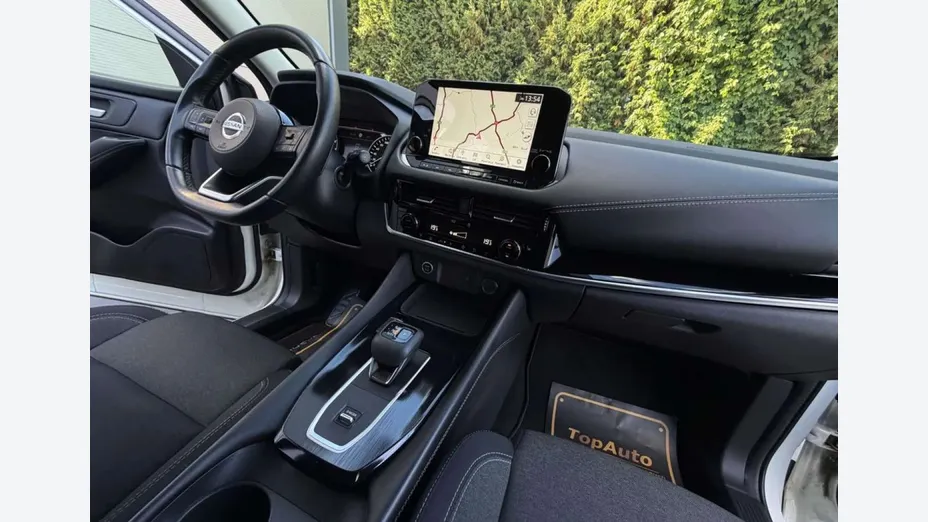 NISSAN Qashqai -