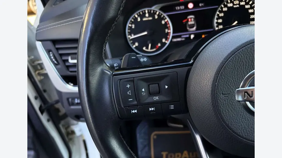 NISSAN Qashqai -