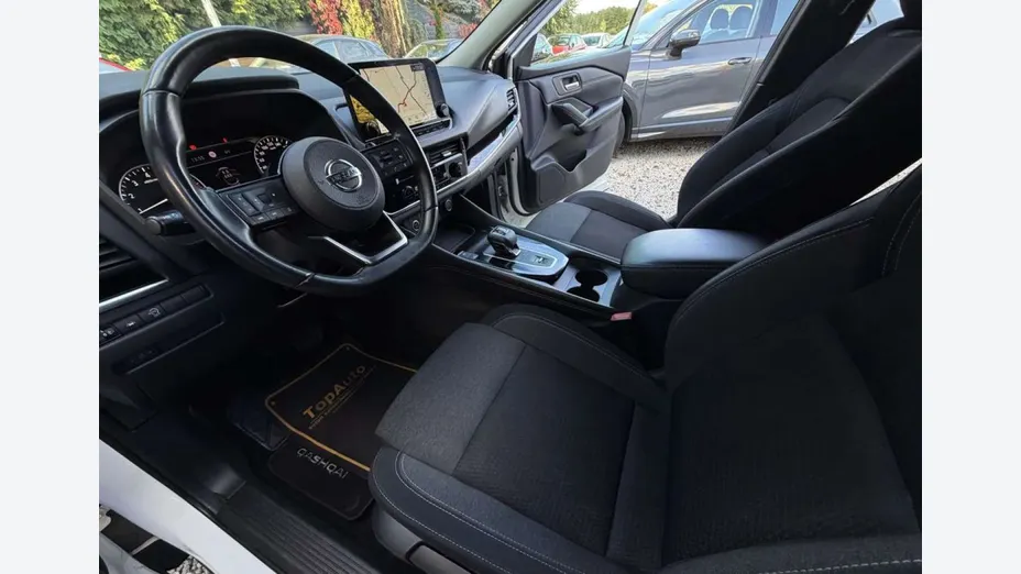 NISSAN Qashqai -
