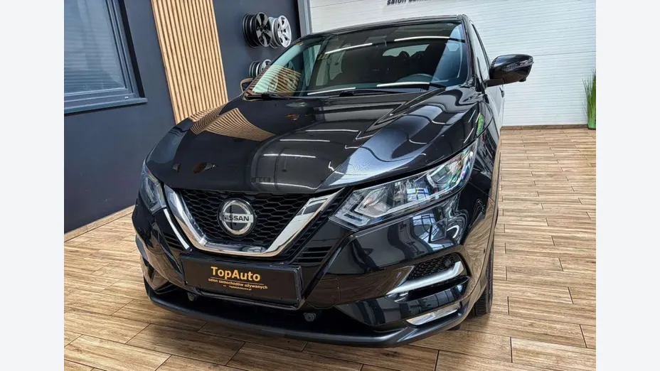 NISSAN Qashqai -