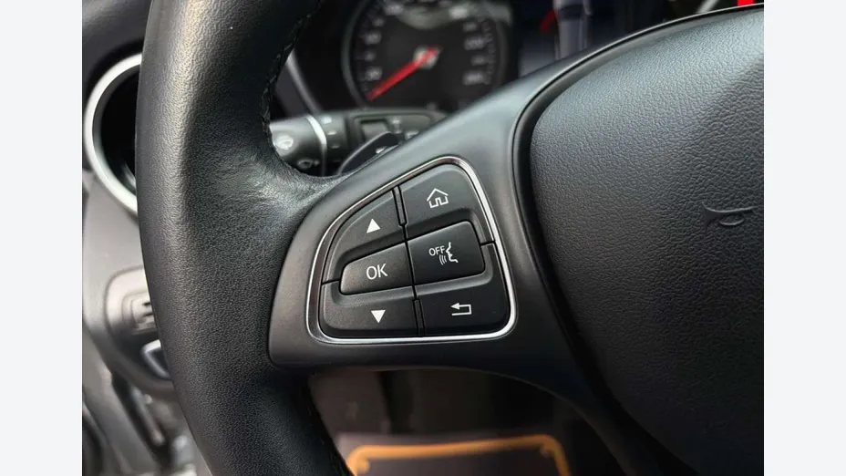 MERCEDES-BENZ C Klasa -