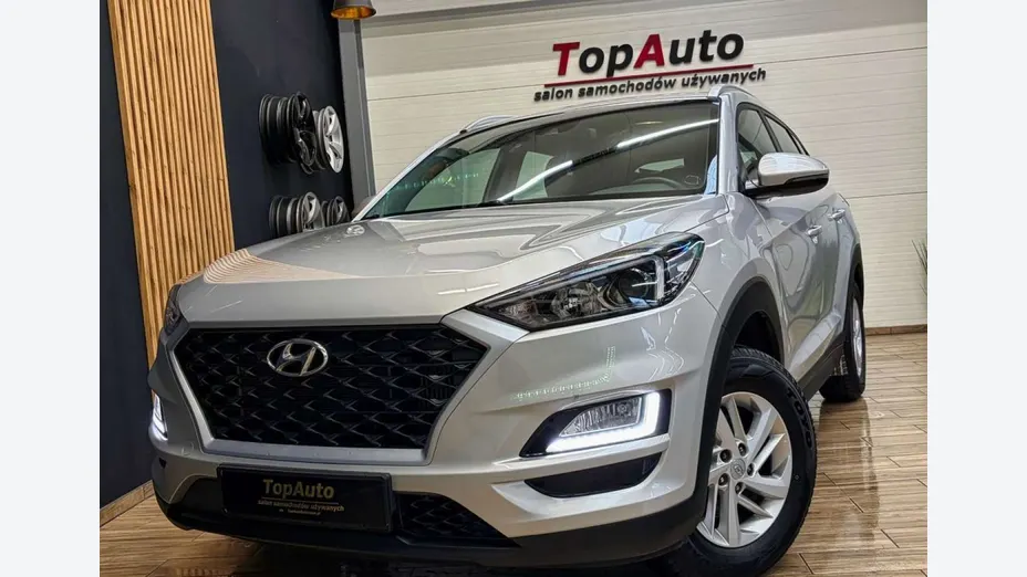 HYUNDAI Tucson -