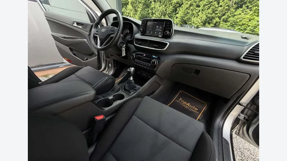 HYUNDAI Tucson -