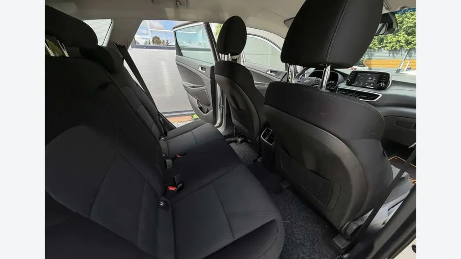 HYUNDAI Tucson -