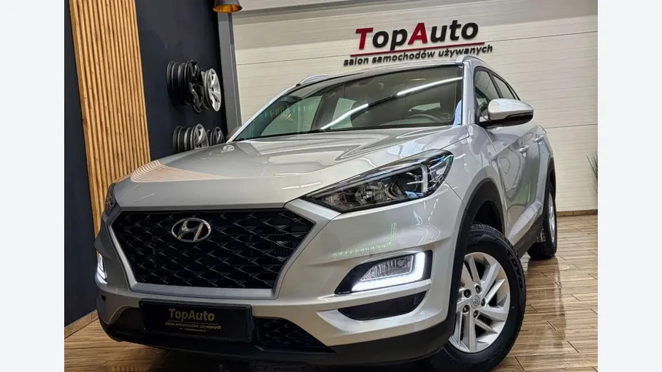 HYUNDAI Tucson -