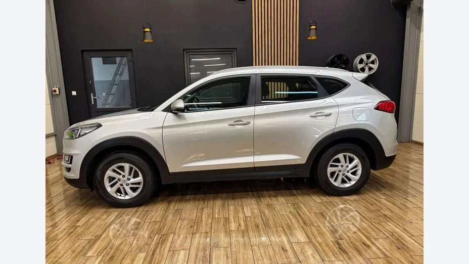 HYUNDAI Tucson -