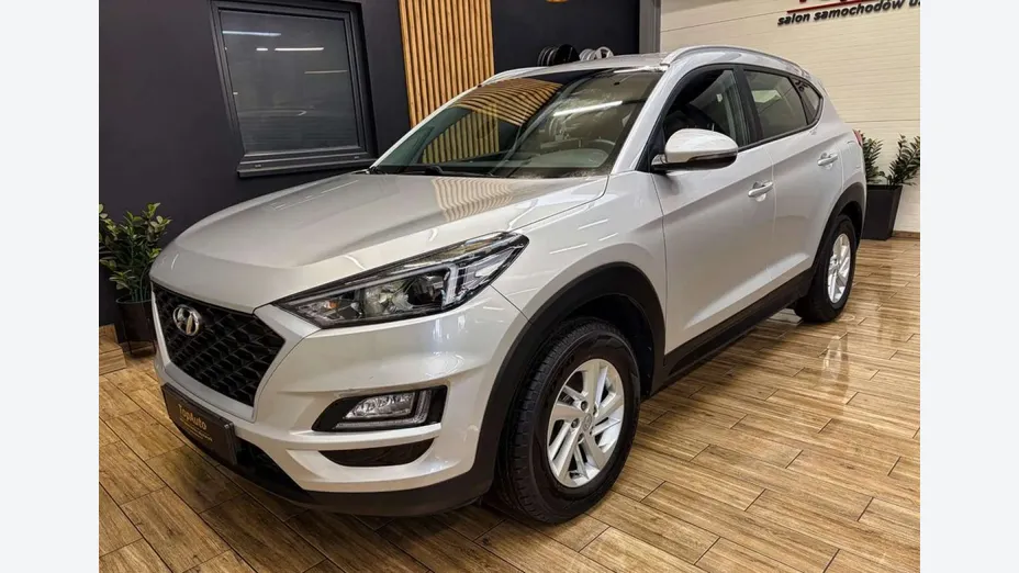 HYUNDAI Tucson -