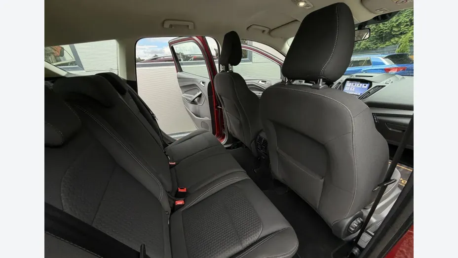 FORD Kuga -