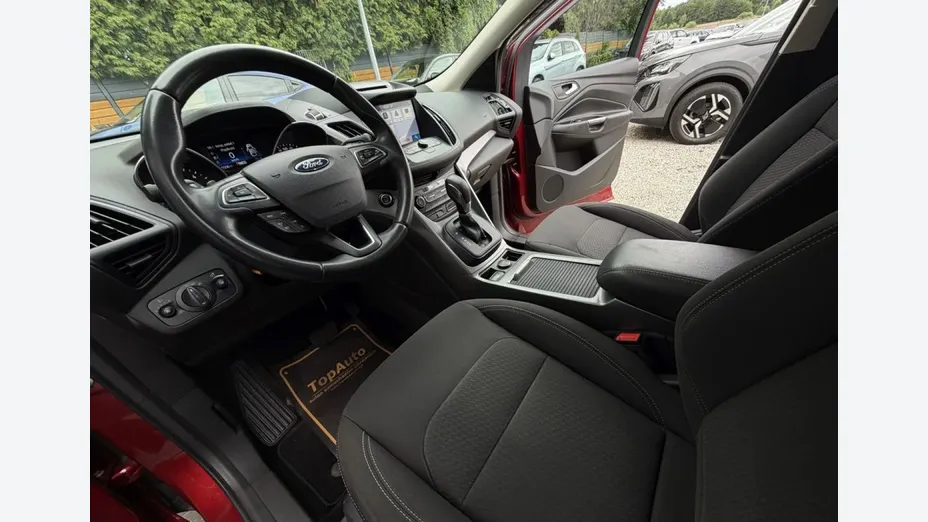 FORD Kuga -