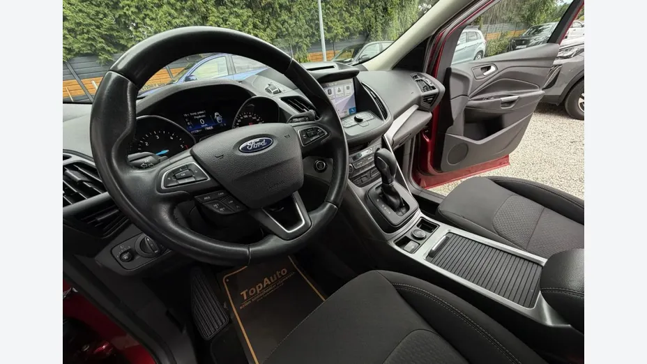 FORD Kuga -