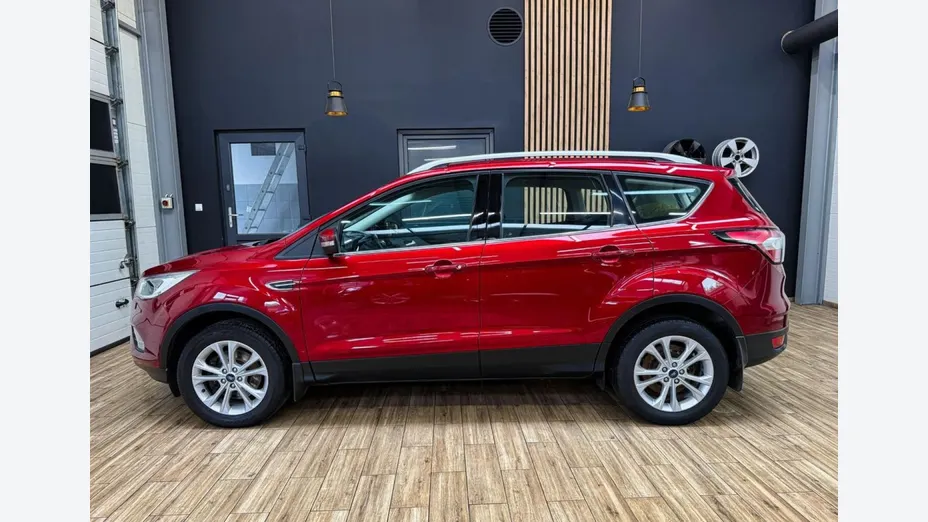 FORD Kuga -