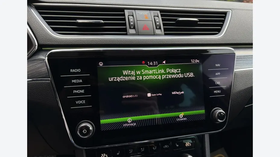 SKODA Superb -
