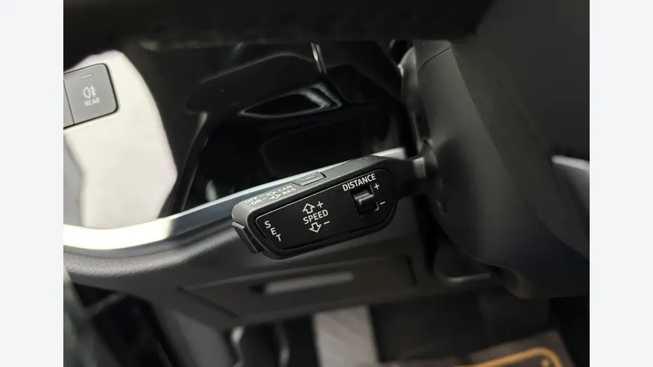 AUDI Q3 -
