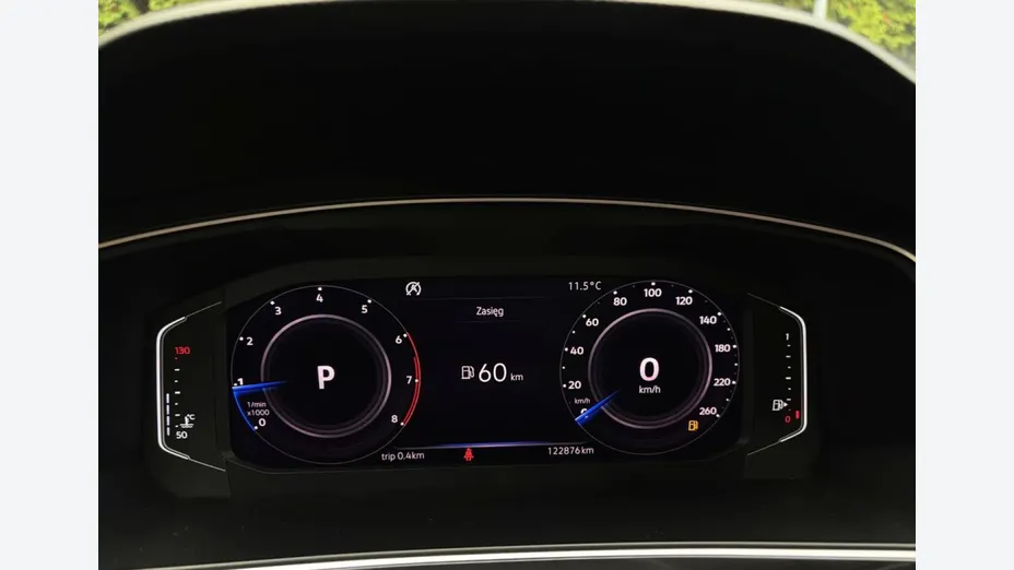 VOLKSWAGEN Tiguan -