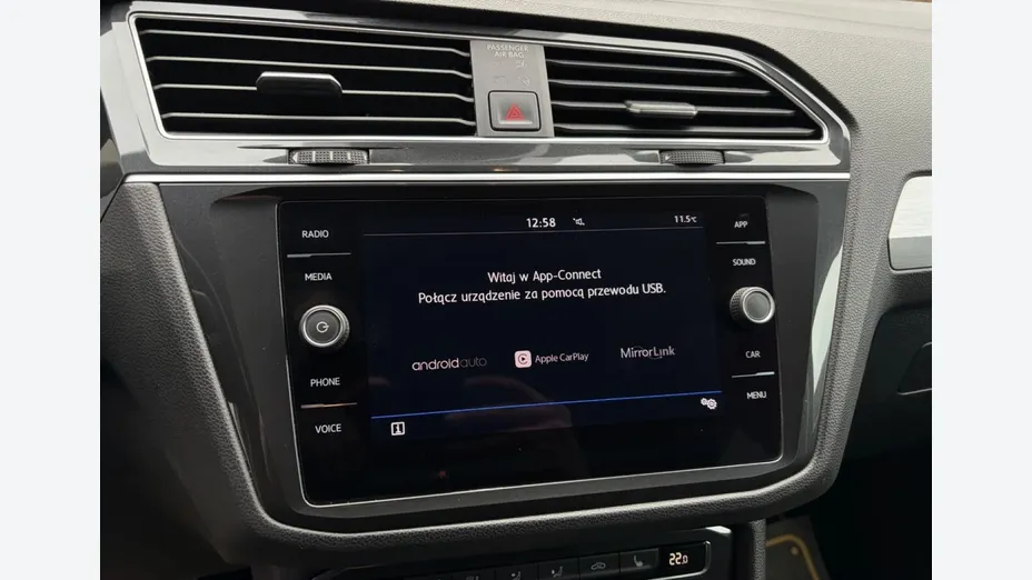 VOLKSWAGEN Tiguan -