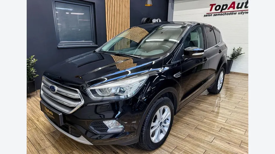 FORD Kuga -