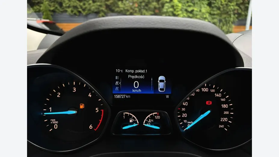 FORD Kuga -