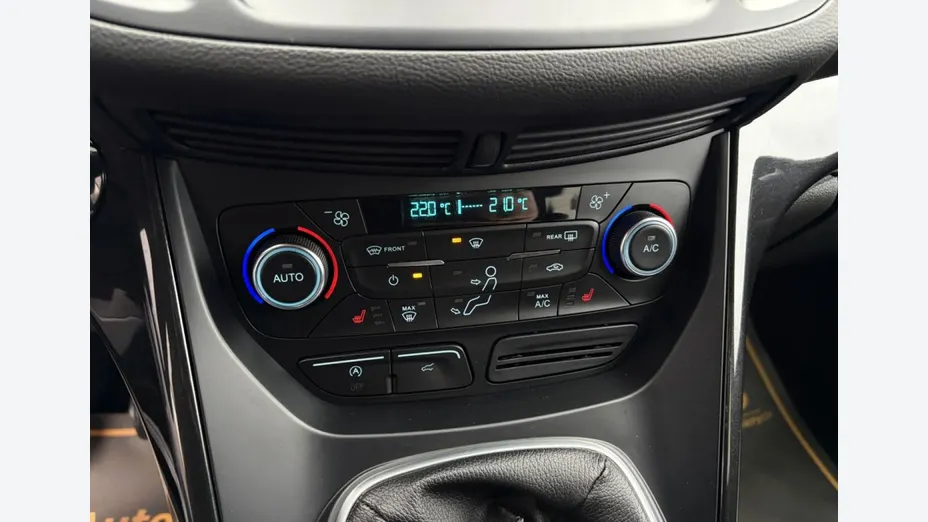 FORD Kuga -