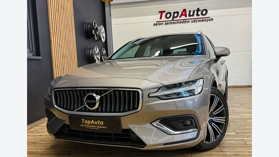 VOLVO V60 -