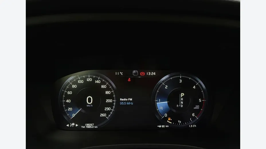 VOLVO V60 -