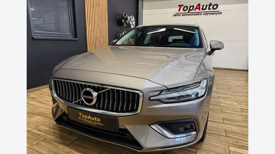 VOLVO V60 -