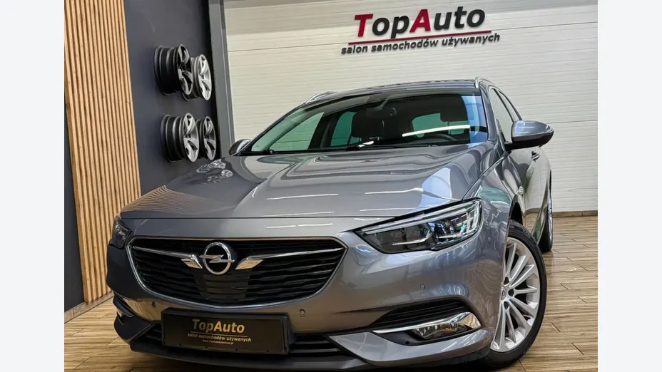 OPEL Insignia -