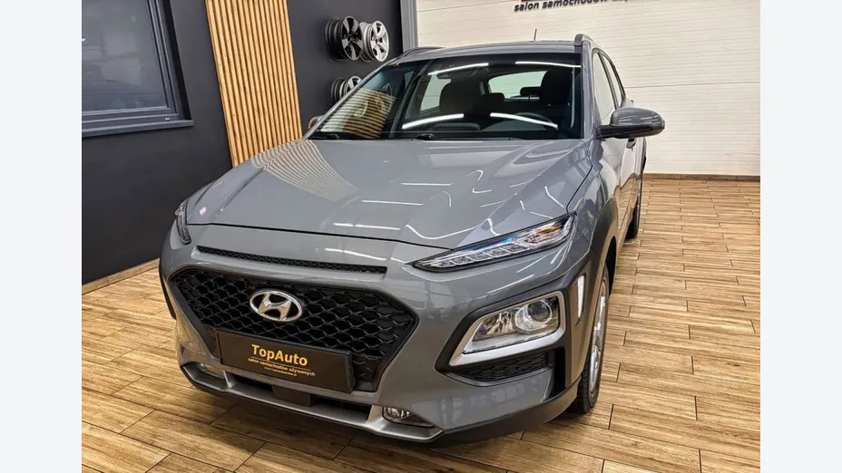 HYUNDAI Kona -