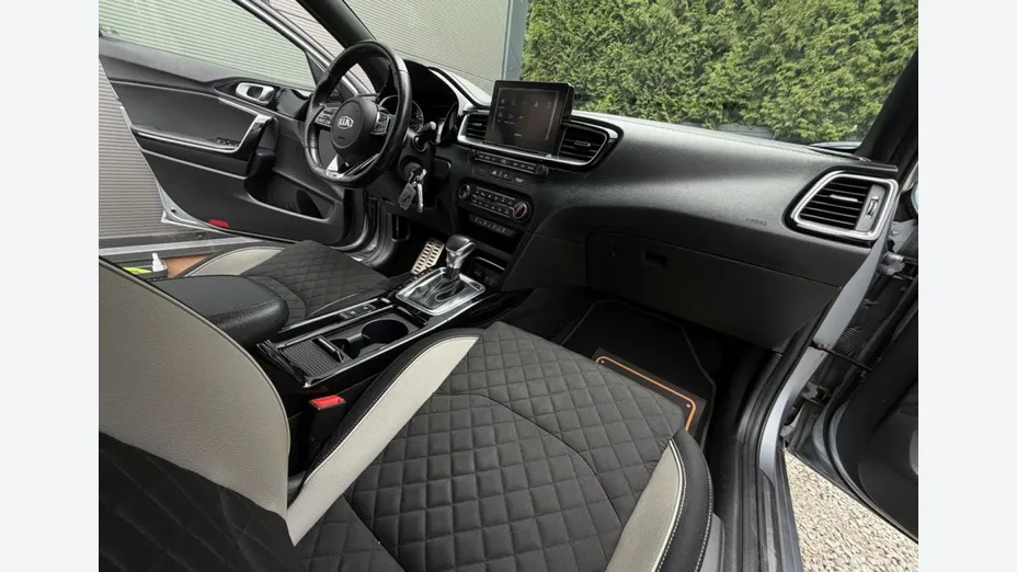 KIA ProCeed -