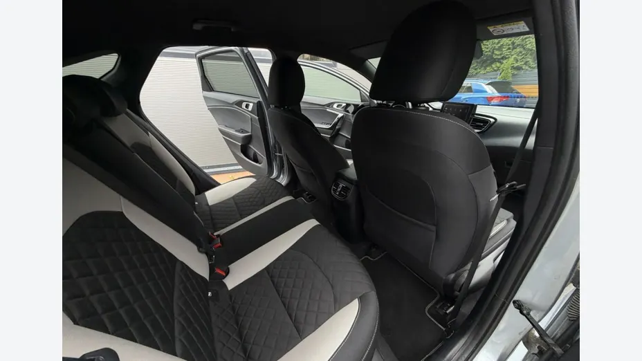 KIA ProCeed -