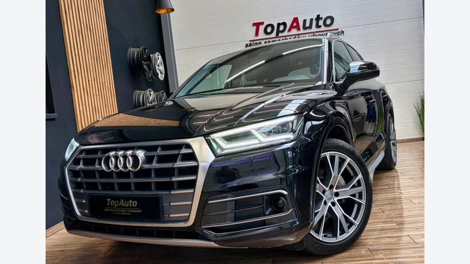 AUDI Q5 -