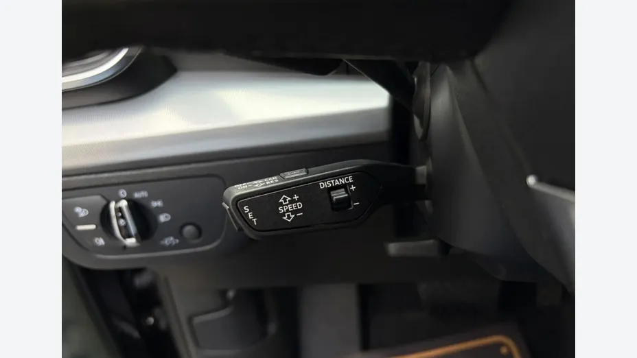 AUDI Q5 -
