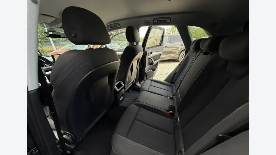 AUDI Q5 -