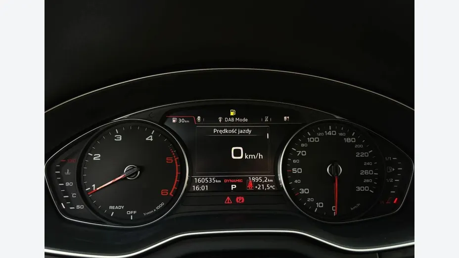AUDI Q5 -