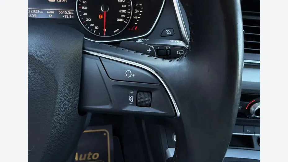 AUDI Q5 -