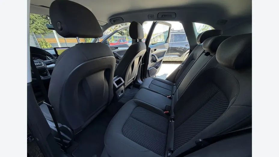 AUDI Q5 -