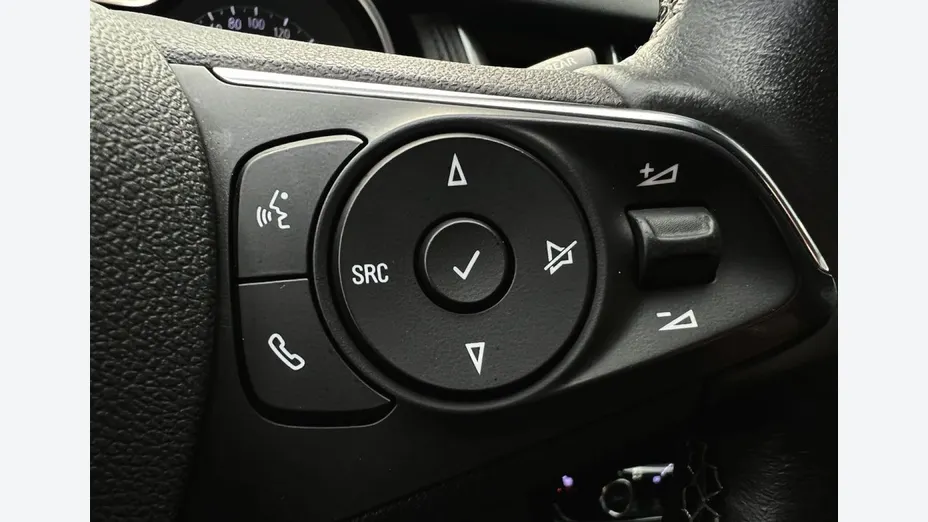 OPEL Grandland X -