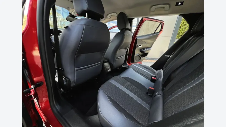 PEUGEOT 2008 -