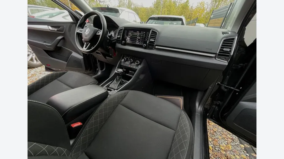 SKODA Karoq -