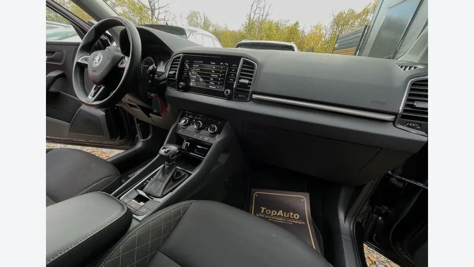 SKODA Karoq -