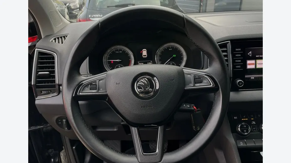 SKODA Karoq -