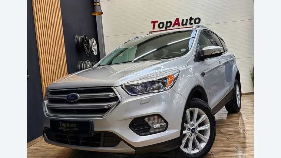 FORD Kuga -