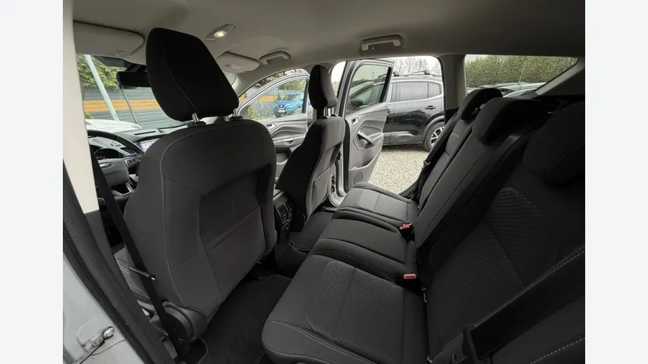 FORD Kuga -