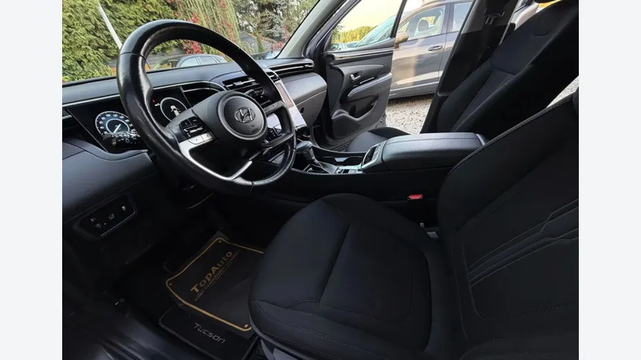 HYUNDAI Tucson -