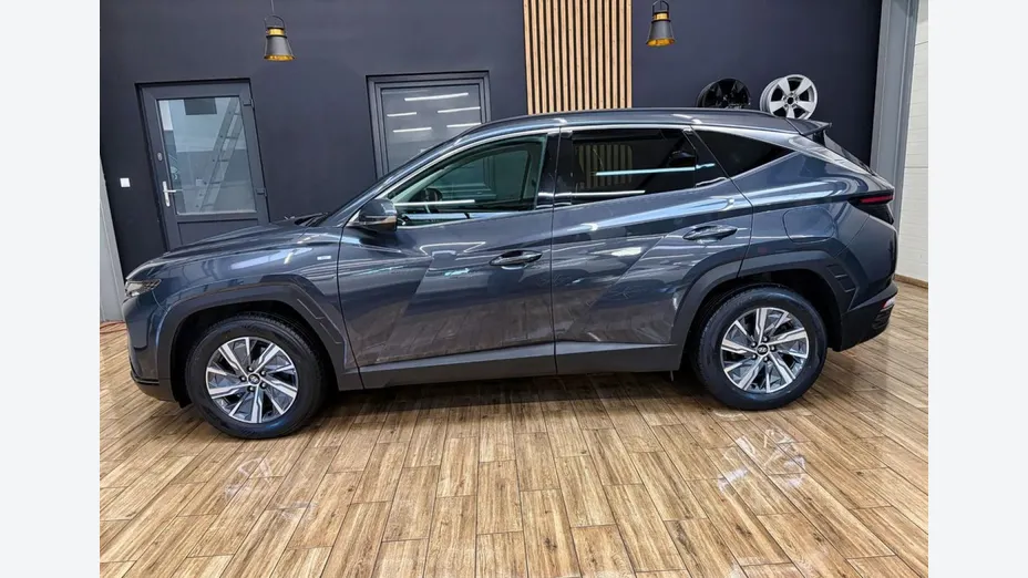 HYUNDAI Tucson -