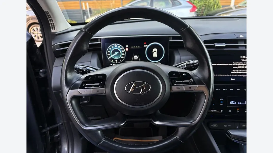 HYUNDAI Tucson -